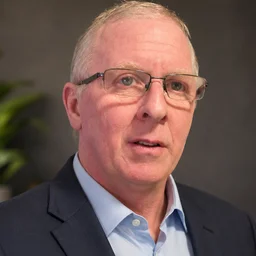 Ian Holt